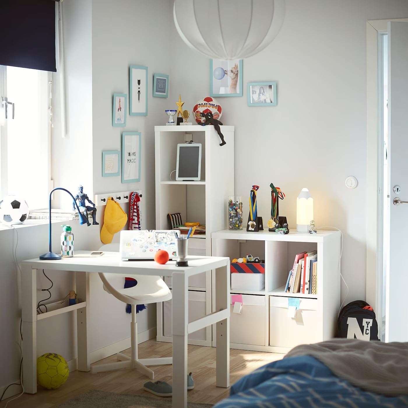 KALLAX SHELVING UNIT, BOOKCASE, WHITE, PERFECT for BASKETS or BOXES